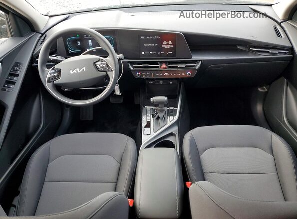 KNDCP3LE0T5332500 2026 KIA NIRO Black Առջևի վահանակի տեսք