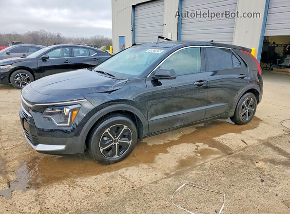 KNDCP3LE0T5332500 2026 KIA NIRO Black Առջևի ձախ երեք քառորդ տեսարան
