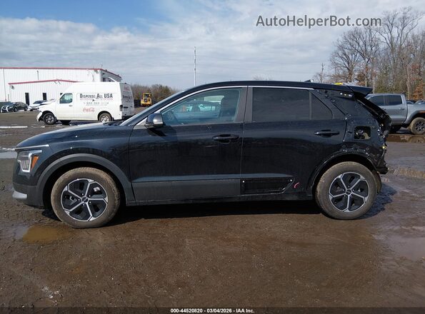 KNDCP3LE2S5263050 2025 KIA NIRO Черный 