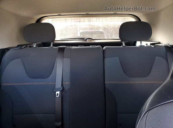 KNDCP3LE7T5324670 2026 KIA NIRO Gray Вид задніх сидінь