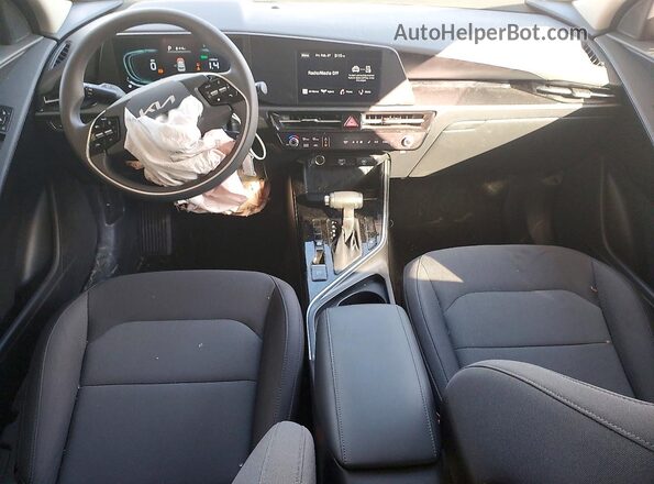 KNDCP3LE7T5324670 2026 KIA NIRO Gray Вид панелі приладів