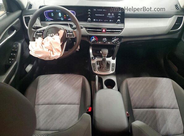 KNDEP2AA8T7881465 2026 KIA SELTOS White Widok deski rozdzielczej