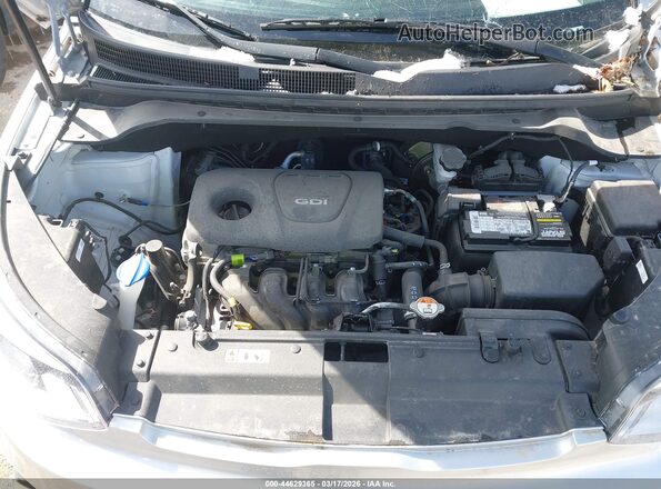 KNDJN2A23K7011750 2019 KIA SOUL Серебряный Вид сзади