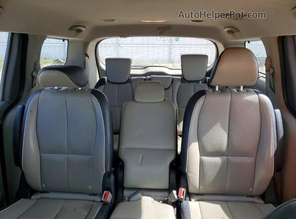 KNDMB5C11K6505753 2019 KIA SEDONA Maroon Vista de los asientos traseros