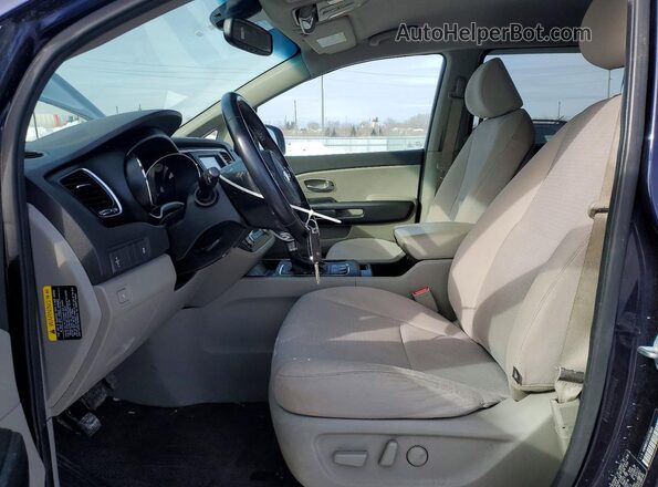 KNDMB5C13J6378616 2018 KIA SEDONA Blue Widok wnętrza z przodu