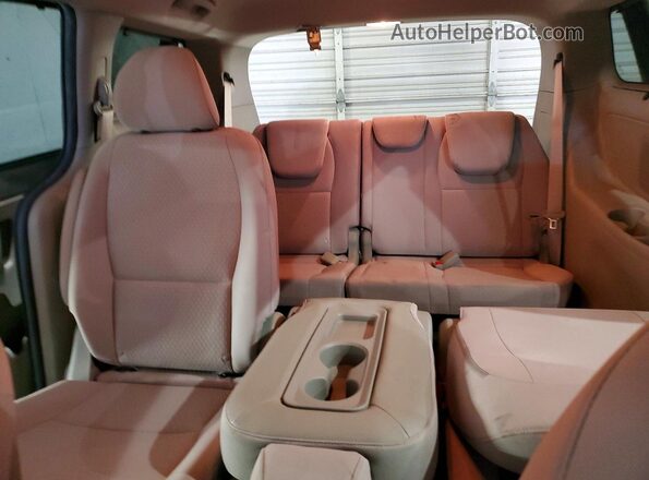 KNDMB5C14G6189806 2016 KIA SEDONA White Widok tylnych siedzeń