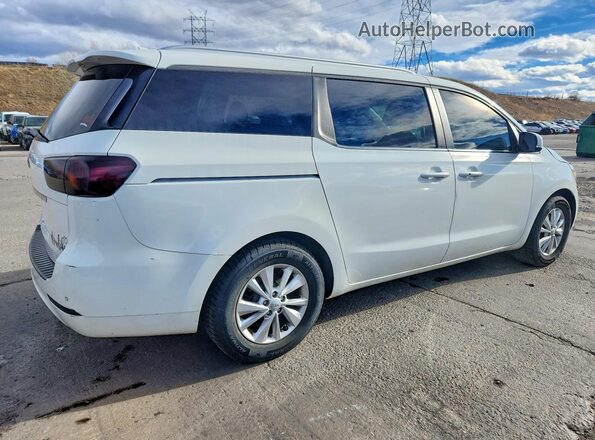 KNDMB5C15H6339181 2017 KIA SEDONA White Trasero derecho