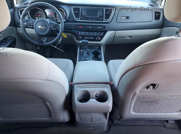 KNDMB5C18J6383164 2018 KIA SEDONA Белый Вид панели приборов