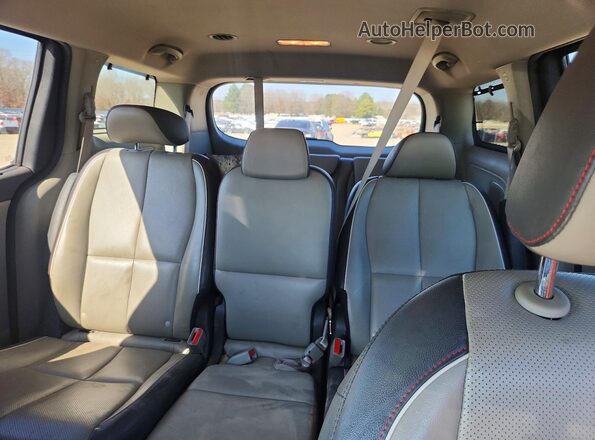 KNDMB5C18J6424229 2018 KIA SEDONA Gray Widok tylnych siedzeń