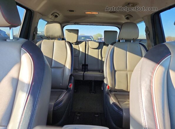 KNDMB5C19H6314865 2017 KIA SEDONA Серый Вид задней части салона