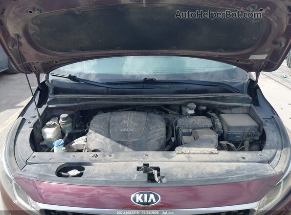 KNDMB5C19J6375123 2018 KIA SEDONA Maroon Widok z tyłu