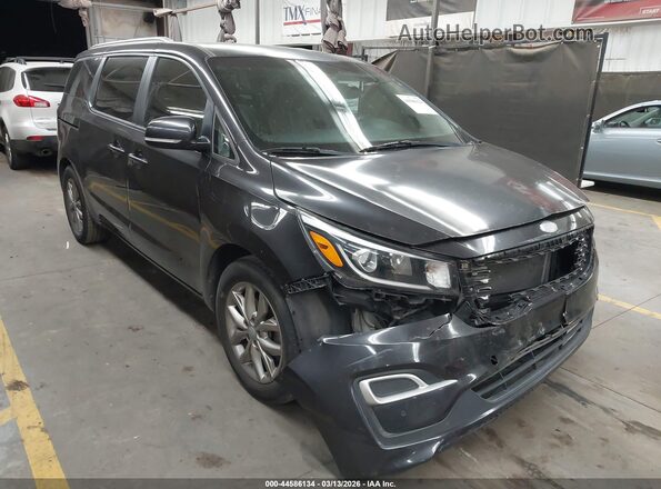 KNDMB5C19L6576264 2020 KIA SEDONA Gray Delantero derecho