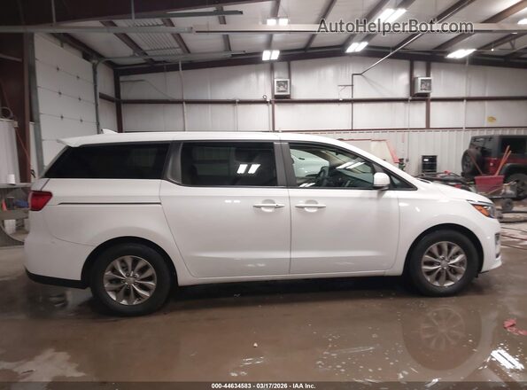 KNDMB5C1XK6553428 2019 KIA SEDONA White Вид задньої частини салону