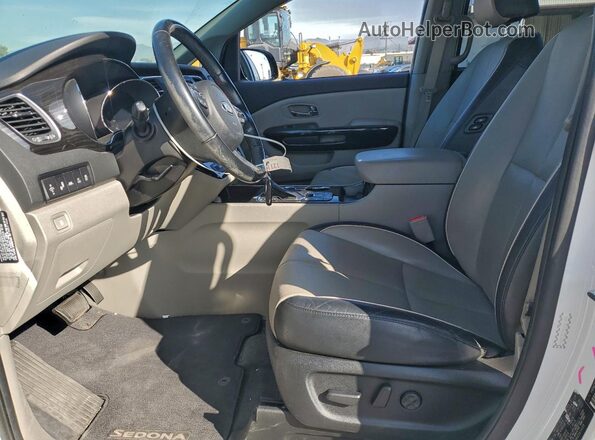 KNDMC5C19K6561498 2019 KIA SEDONA White Front interior view