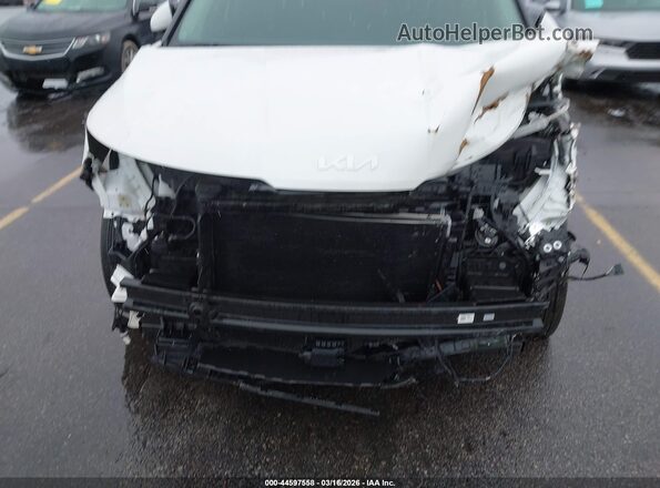 KNDNB5K36S6458517 2025 KIA CARNIVAL MPV Белый Вид спереди