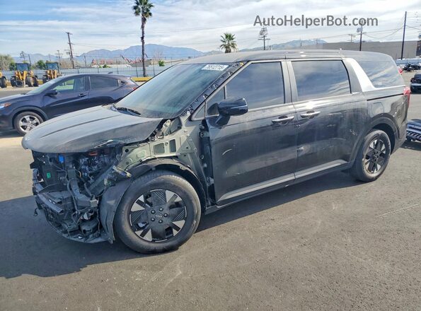 KNDNB5KA2T6092569 2026 KIA CARNIVAL Черный Передняя левая четверть