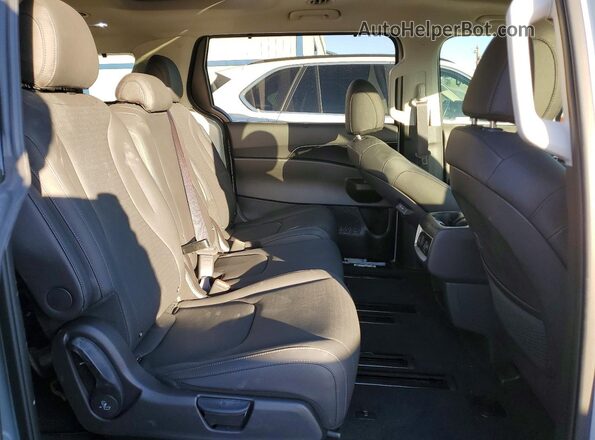 KNDNE5K35T6551263 2026 KIA CARNIVAL Серебряный Вид задних сидений