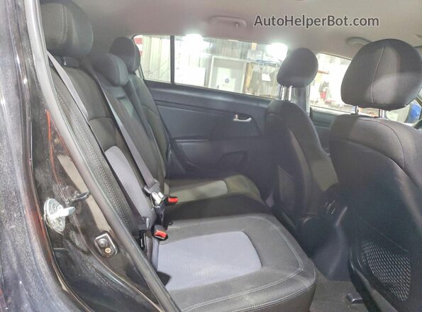 KNDPB3AC9G7856093 2016 KIA SPORTAGE Черный Вид задней части салона
