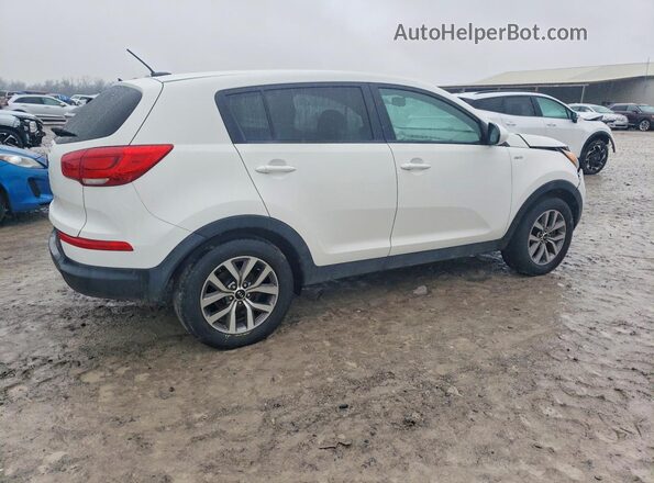 KNDPBCAC0G7876233 2016 KIA SPORTAGE White Trasero derecho