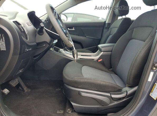 KNDPBCAC3G7813479 2016 KIA SPORTAGE Синий Вид салона спереди