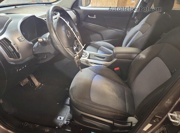 KNDPBCAC7G7803618 2016 KIA SPORTAGE Серый Вид салона спереди