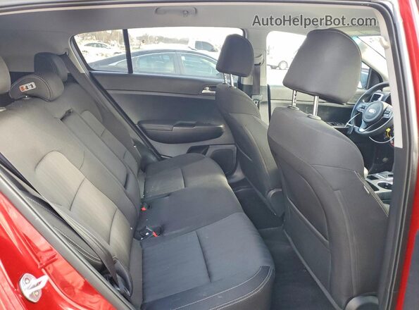 KNDPM3AC0K7539869 2019 KIA SPORTAGE Red Widok wnętrza z tyłu