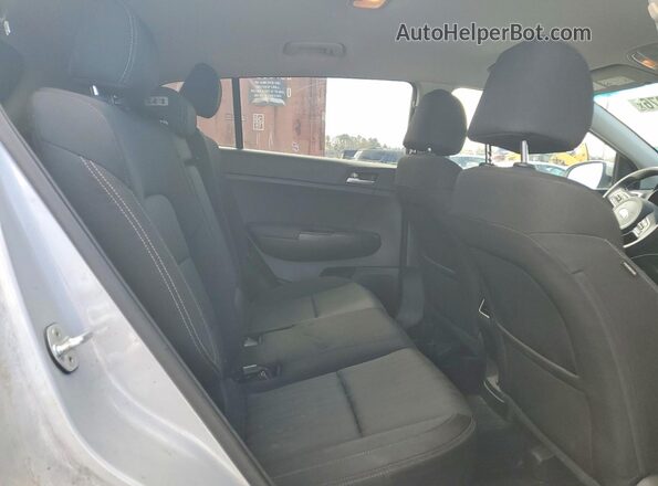 KNDPM3AC0K7567655 2019 KIA SPORTAGE Silver Vista interior trasera