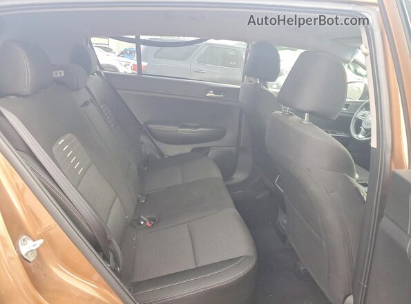 KNDPM3AC0K7575822 2019 KIA SPORTAGE Tan უკანა სალონის ხედი