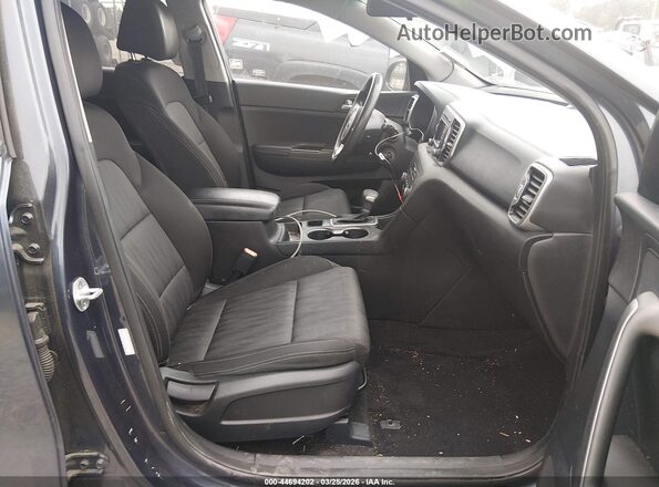 KNDPM3AC2H7037308 2017 KIA SPORTAGE Dark Blue Вид салона спереди