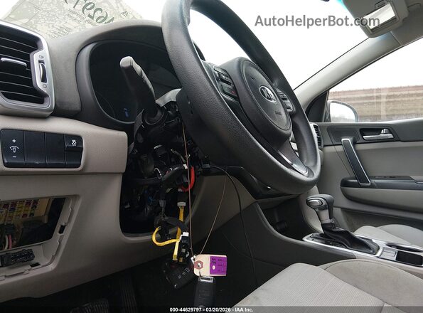 KNDPM3AC4J7382913 2018 KIA SPORTAGE Серебряный Вид спереди