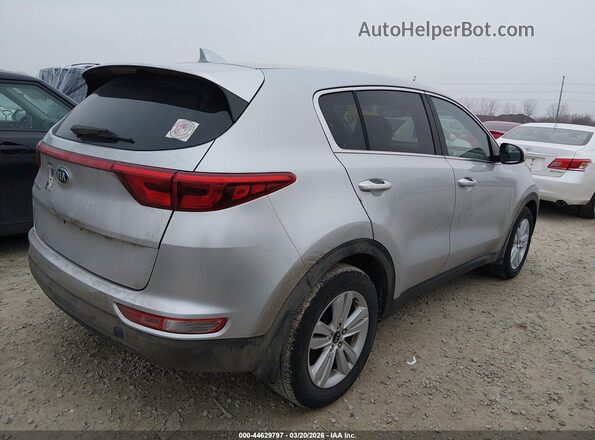 KNDPM3AC4J7382913 2018 KIA SPORTAGE Серебряный Задняя правая четверть
