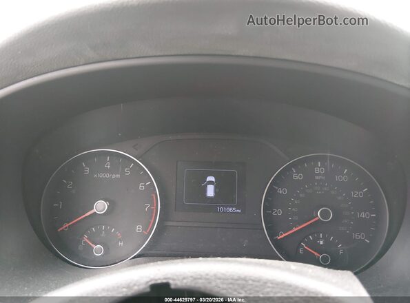 KNDPM3AC4J7382913 2018 KIA SPORTAGE Серебряный Вид задних сидений