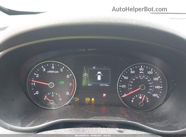KNDPM3AC4J7470764 2018 KIA SPORTAGE Белый Вид задних сидений