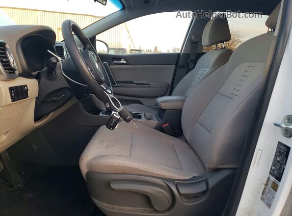 KNDPM3AC5J7348379 2018 KIA SPORTAGE Белый Вид салона спереди