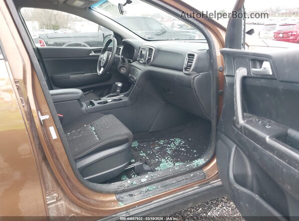KNDPM3AC8H7233513 2017 KIA SPORTAGE Коричневый Вид салона спереди