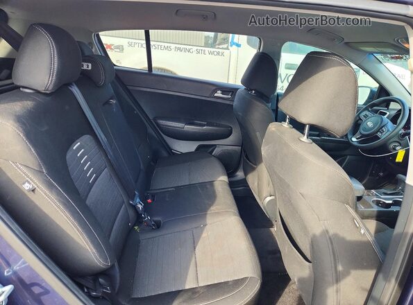 KNDPM3AC8J7337571 2018 KIA SPORTAGE Синий Вид задней части салона