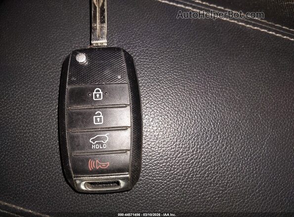 KNDPM3AC8K7593999 2019 KIA SPORTAGE Серебряный Вид панели приборов