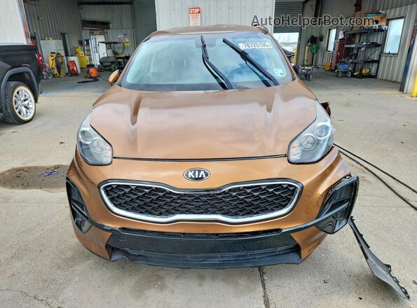 KNDPM3AC9M7888306 2021 KIA SPORTAGE Желто-коричневый Вид спереди