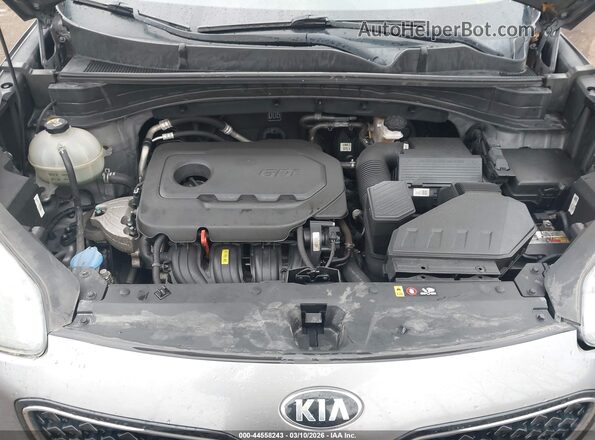 KNDPMCAC0J7421321 2018 KIA SPORTAGE Серый Вид сзади