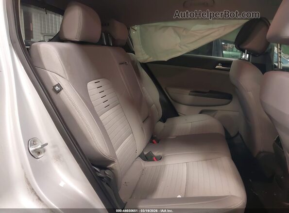 KNDPMCAC0K7515619 2019 KIA SPORTAGE Silver Widok naklejki z numerem VIN