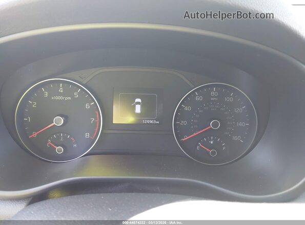 KNDPMCAC0K7579126 2019 KIA SPORTAGE Red Widok tylnych siedzeń