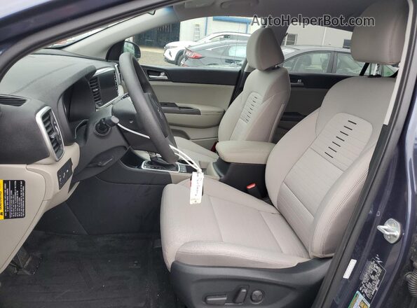 KNDPMCAC1N7965543 2022 KIA SPORTAGE Blue Vista interior delantera