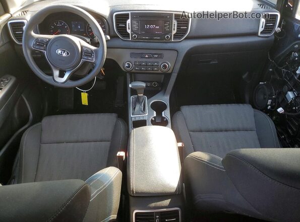 KNDPMCAC2H7188469 2017 KIA SPORTAGE Blue Вид панелі приладів