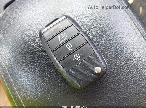 KNDPMCAC3J7348848 2018 KIA SPORTAGE Белый Вид панели приборов