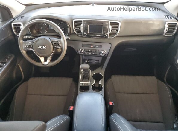 KNDPMCAC3K7609350 2019 KIA SPORTAGE Белый Вид панели приборов