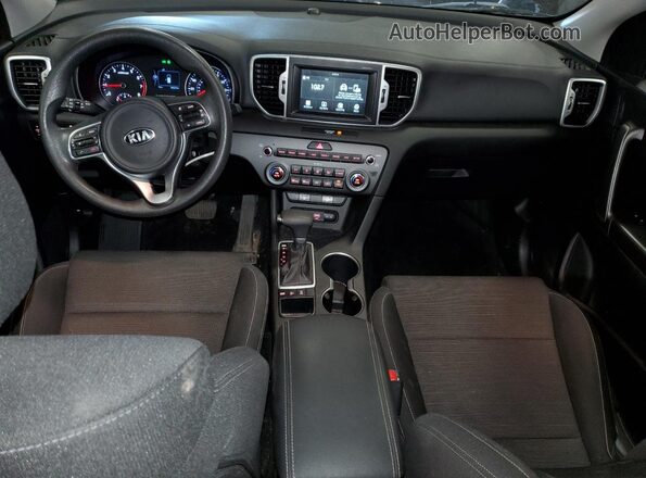 KNDPMCAC5K7597976 2019 KIA SPORTAGE Black Dashboard view