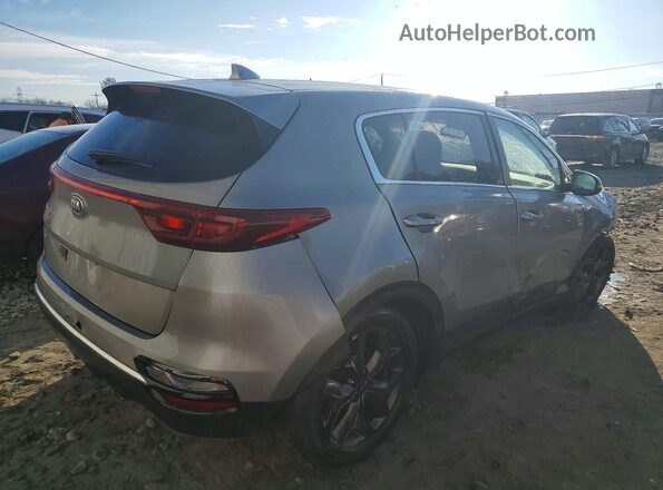 KNDPMCAC6N7026128 2022 KIA SPORTAGE Серебряный Задняя правая четверть