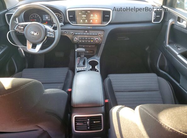 KNDPMCAC6N7026128 2022 KIA SPORTAGE Серебряный Вид панели приборов