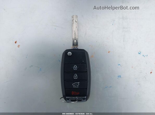 KNDPMCAC7K7516914 2019 KIA SPORTAGE Черный Вид панели приборов
