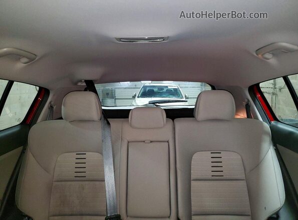 KNDPMCAC9J7318558 2018 KIA SPORTAGE Красный Вид задних сидений